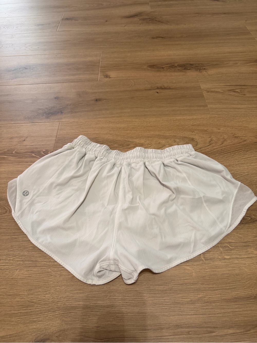 Lululemon Hotty Hots size 6